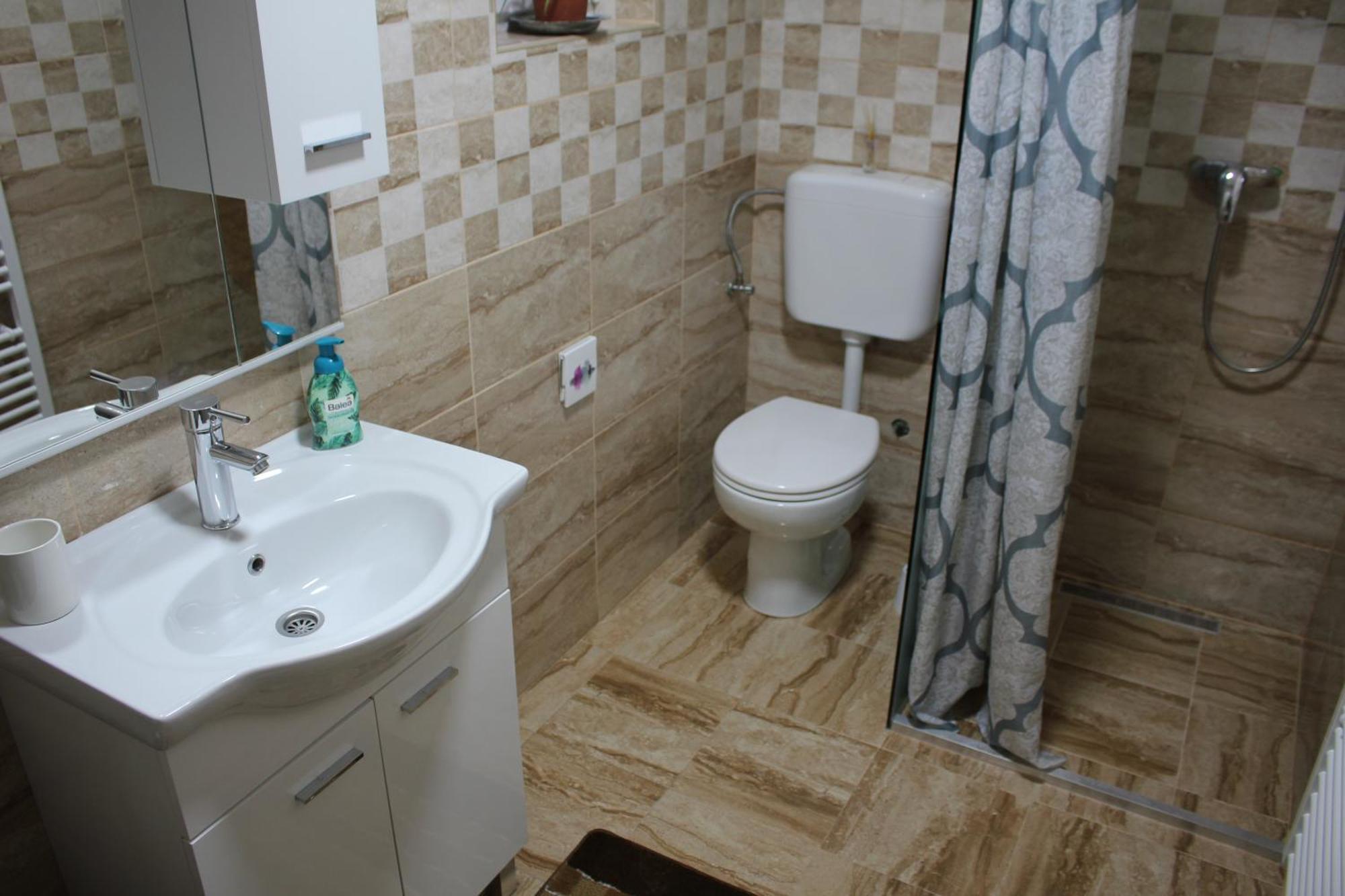 Studio Apartments Adian Korenica Oda fotoğraf